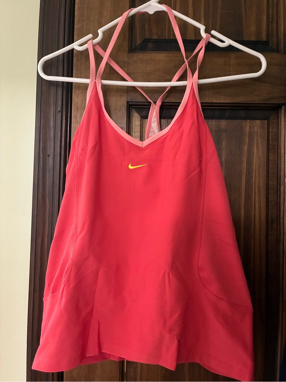 ‼️NWT: Nike Women’s XL Coral/Pink Dri-fit Tank top